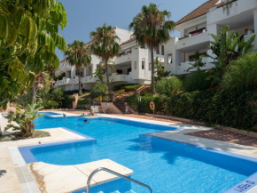  2183-Apt with gardens and pools  Манильва